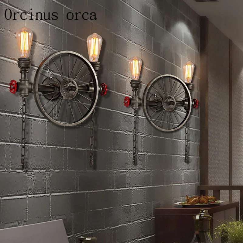 Kinkiet z rurą wodną, restaura – Art Craft Restaurant recenzja i cena